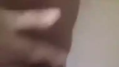 Today Exclusive -desi Girl Shows Her Boobs And Pussy