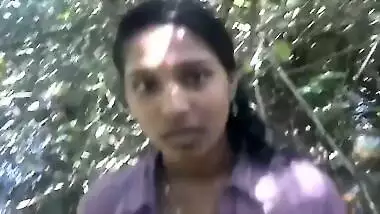 Desi charmer takes boobies out of shirt in MMS close-up XXX clip