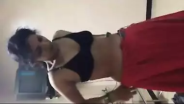Self recorded stripping housewife video in porn sites