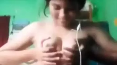 Desi Beautiful Sexy Girl Showing And Nude Dancing On Dilbar Dilbar