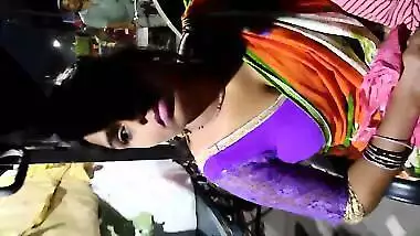 desi cleavage