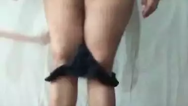 Big Boob Indian Bhabhi Showing Her Boobs and pussy
