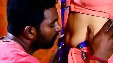 Telugu Sexy Actress Mamatha Cute Romance Scane...