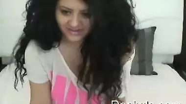 Sexy dirl webcam show boob