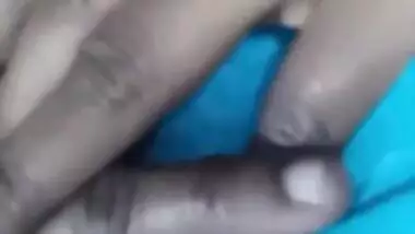 Telugu Bhabhi Shows Boobs on Vc