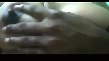 Sexy Shweta bhabhi self playing her big boobs and dark nipple
